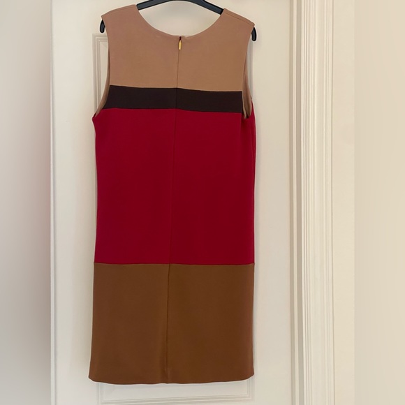 Womens dress - Picture 2 of 3